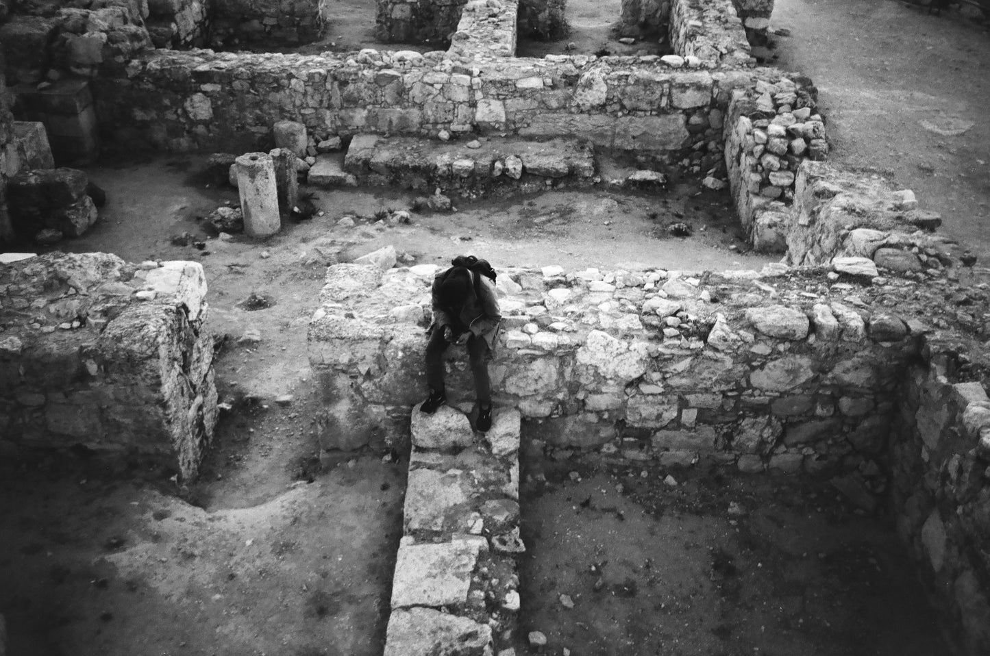 CAS Black Metropolis 100/200 - Experimental B&W ECN2 35mm Film - 27 Exposures