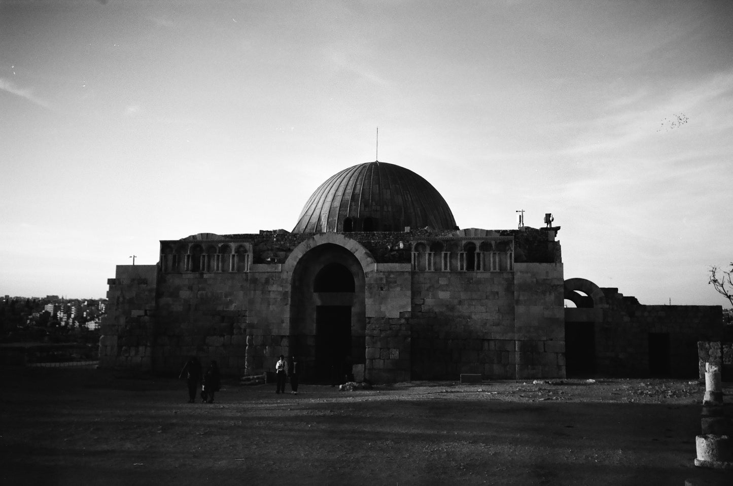 CAS Black Metropolis 100/200 - Experimental B&W ECN2 35mm Film - 27 Exposures