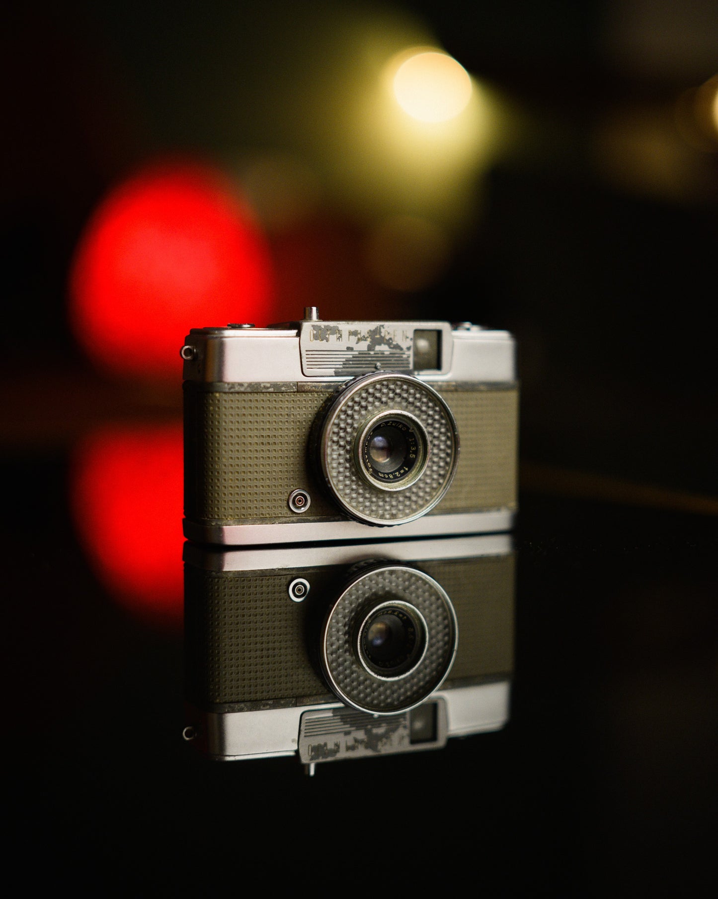 Olympus Pen EE - Halfframe 35mm Film Camera