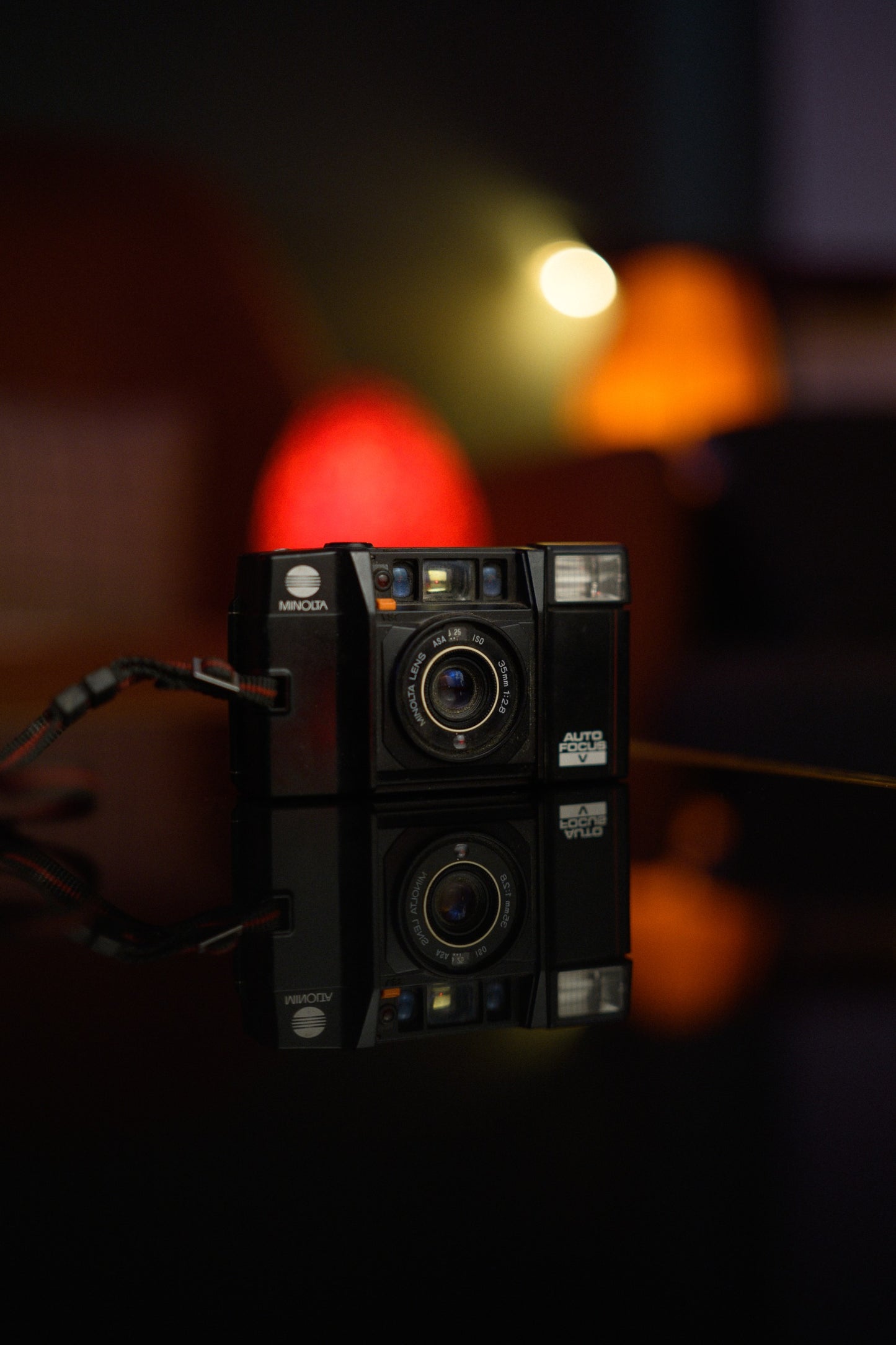 Minolta Auto Focus V - 35mm Film Camera
