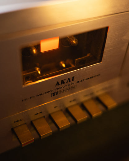 [Complete Sound System] Akai ac3800 Amplifier + Built-in Vinyl pickup with Akai Speakers