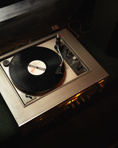 [Complete Sound System] Akai ac3800 Amplifier + Built-in Vinyl pickup with Akai Speakers