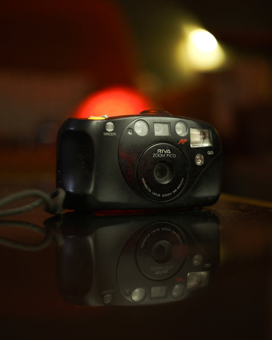 Minolta Riva zoom Pico