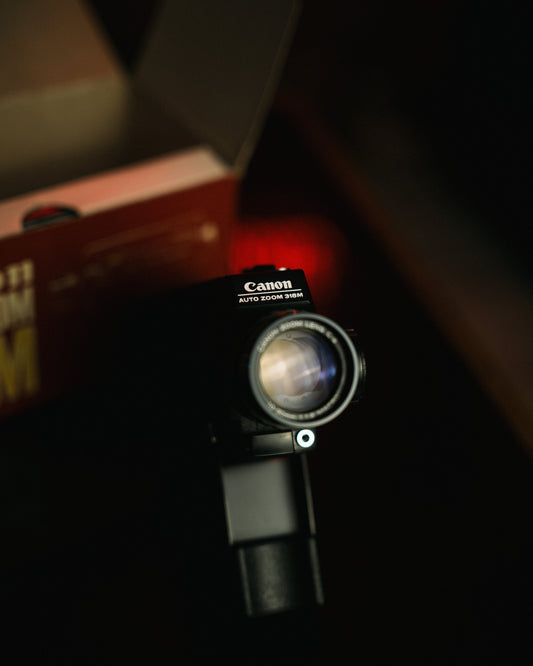 Canon autozoom 318m - super 8 camera [Near mint boxed condition]