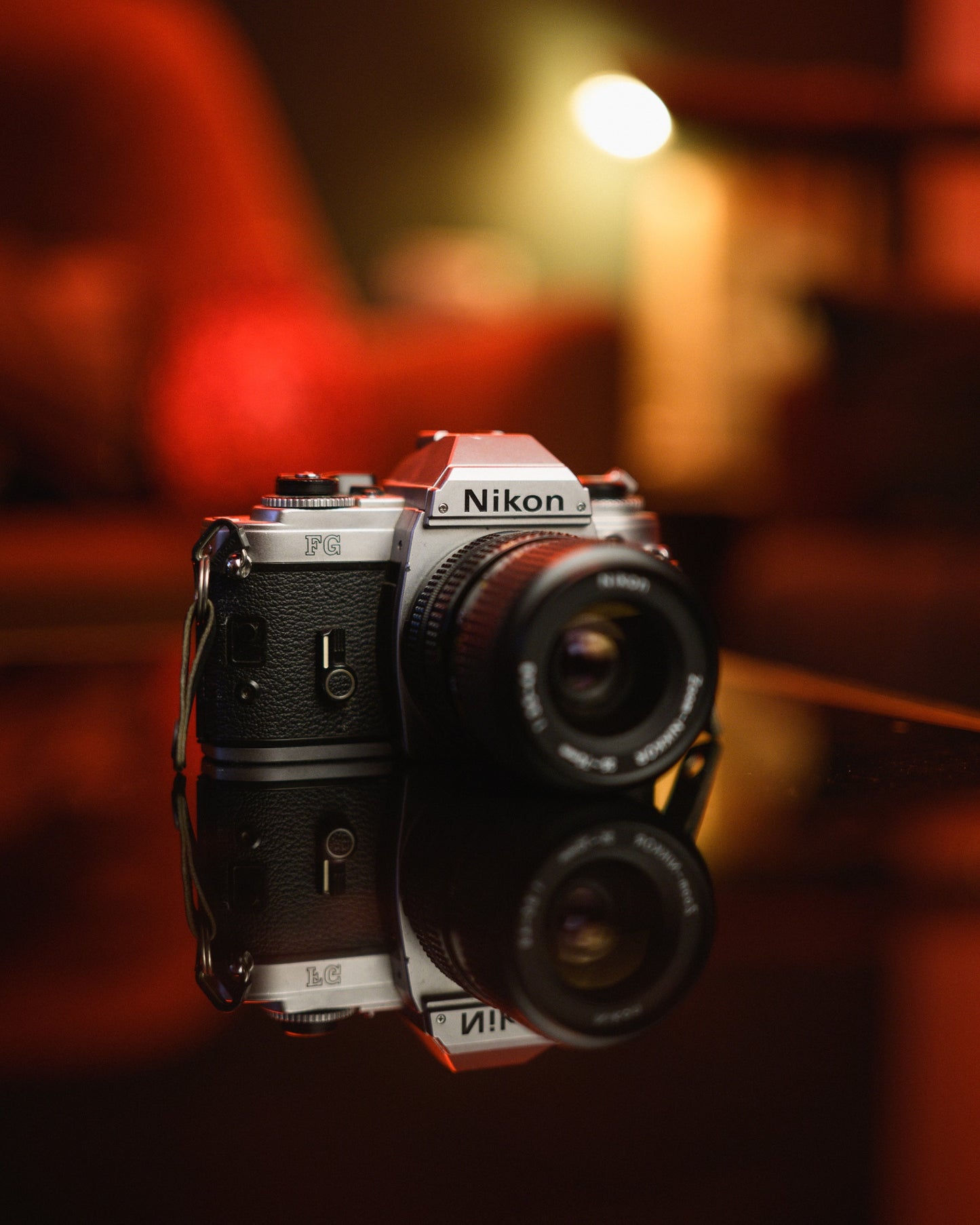 Nikon fg w/ 28-80mm lens